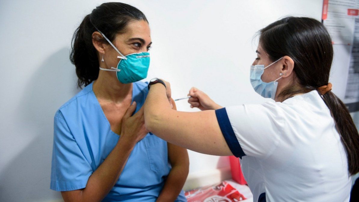 Covid-19: ¿Cómo garantizan que sean efectivas las vacunas?