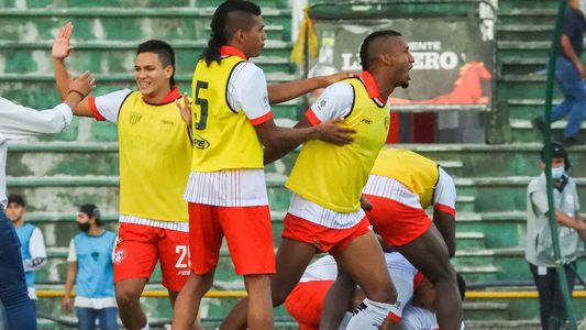 Escándalo en el fútbol colombiano: un equipo debía ascender y su rival se dejó hacer un gol nunca visto