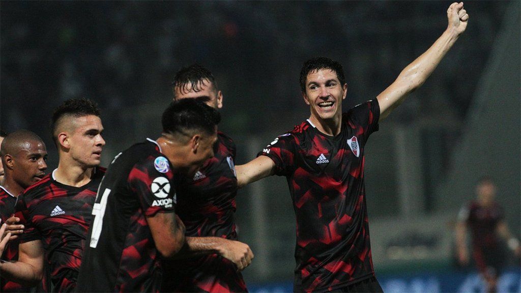 River le ganó 2-0 a Talleres en Córdoba por un doblete brillante de Nacho Fernández y clasificó a la Libertadores 2020