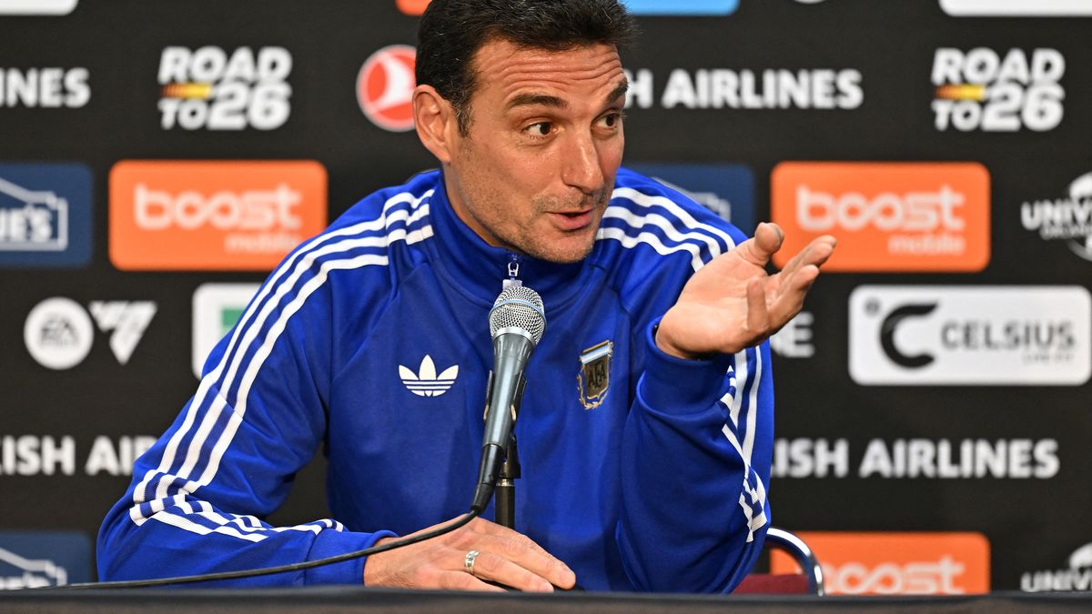 Lionel Scaloni confirmó la presencia de Messi en el partido con Islandia. (Foto: archivo).