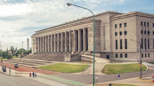 Las universidades nacionales evalúan la implementación de un pase sanitario