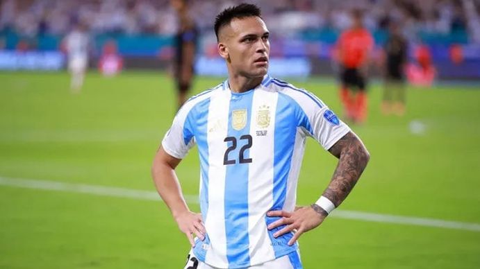 Con un doblete de Lautaro Martínez, la Selección Argentina venció a Perú y ganó su grupo
