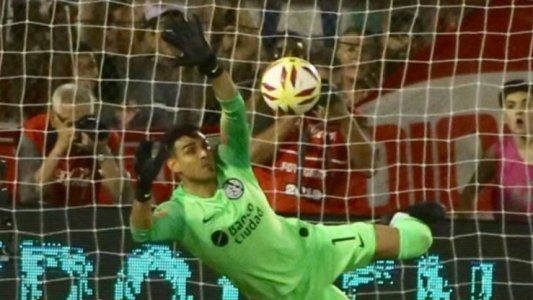 Copa de la Superliga: Monetti se transformó en figura en los penales y San Lorenzo eliminó a Huracán