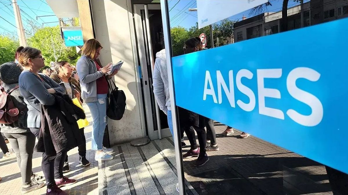 ANSES: ¿quiénes cobran los beneficios extra de las asignaciones familiares SUAF en abril? (Foto: archivo)