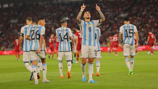 Con goles de Leandro Paredes y el Cuti Romero, la Selección Argentina venció a Indonesia