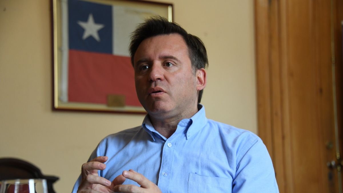El alcalde de Punta Arenas, Claudio Radonich, confirmó que el primer viaje está previsto para noviembre y habrá una delegación comercial de las islas en septiembre. (Foto: Infinita Chile)