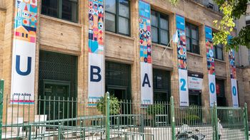 La Corte ratificó que para inscribirse a la UBA hay que tener DNI argentino