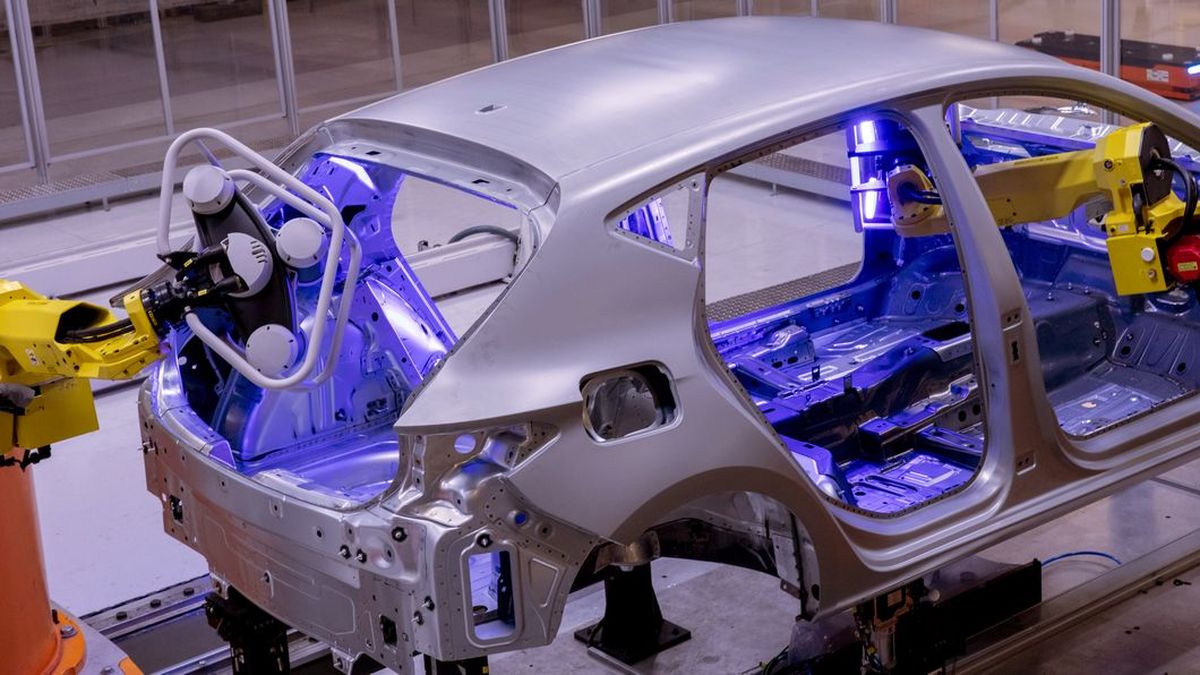SEAT es el primer fabricante en desplegar masivamente la medición sin contacto en serie