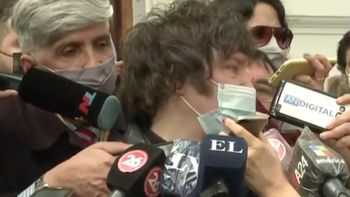 Javier Milei: Los políticos ladrones nos están arruinando la vida