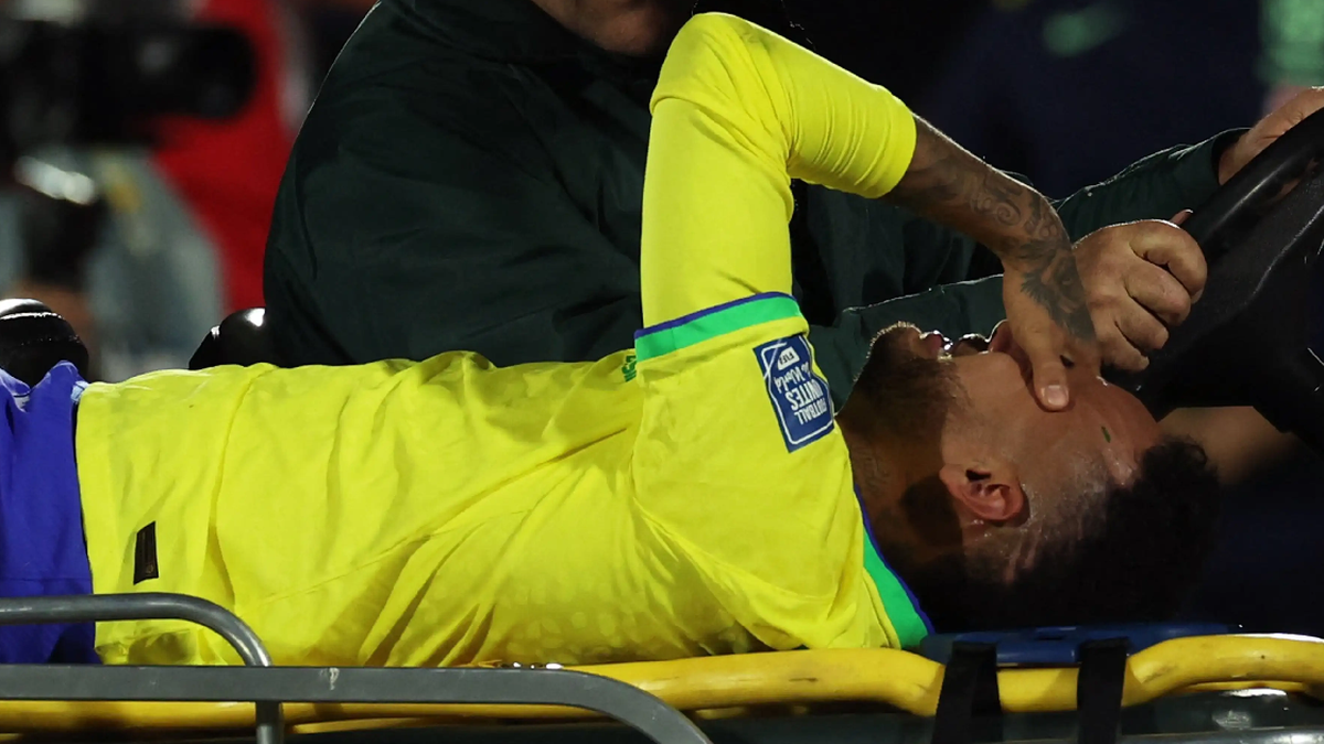 Neymar sufrió una dolorosa lesión y se retiró entre lágrimas. (Foto: captura)