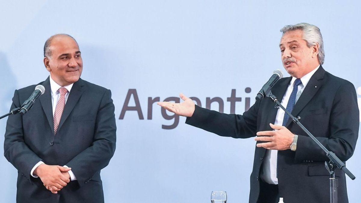 .Alberto Fernández confirmó la salida de Juan Manzur del Gabinete quien competirá en las Elecciones 2023