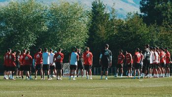 Sorpresa en River: un jugador abandonó la pretemporada en Uruguay