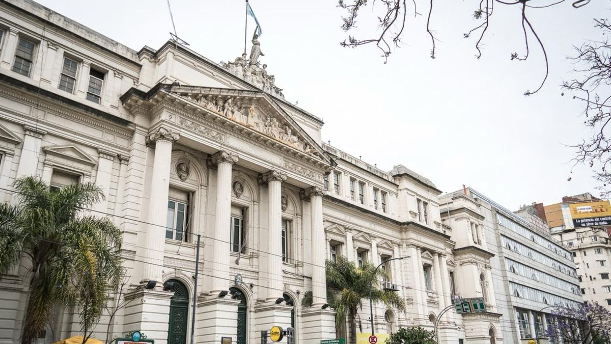 La Feria de Empleo 2025 de la UBA ofrecerá más de 500 oportunidades laborales a estudiantes