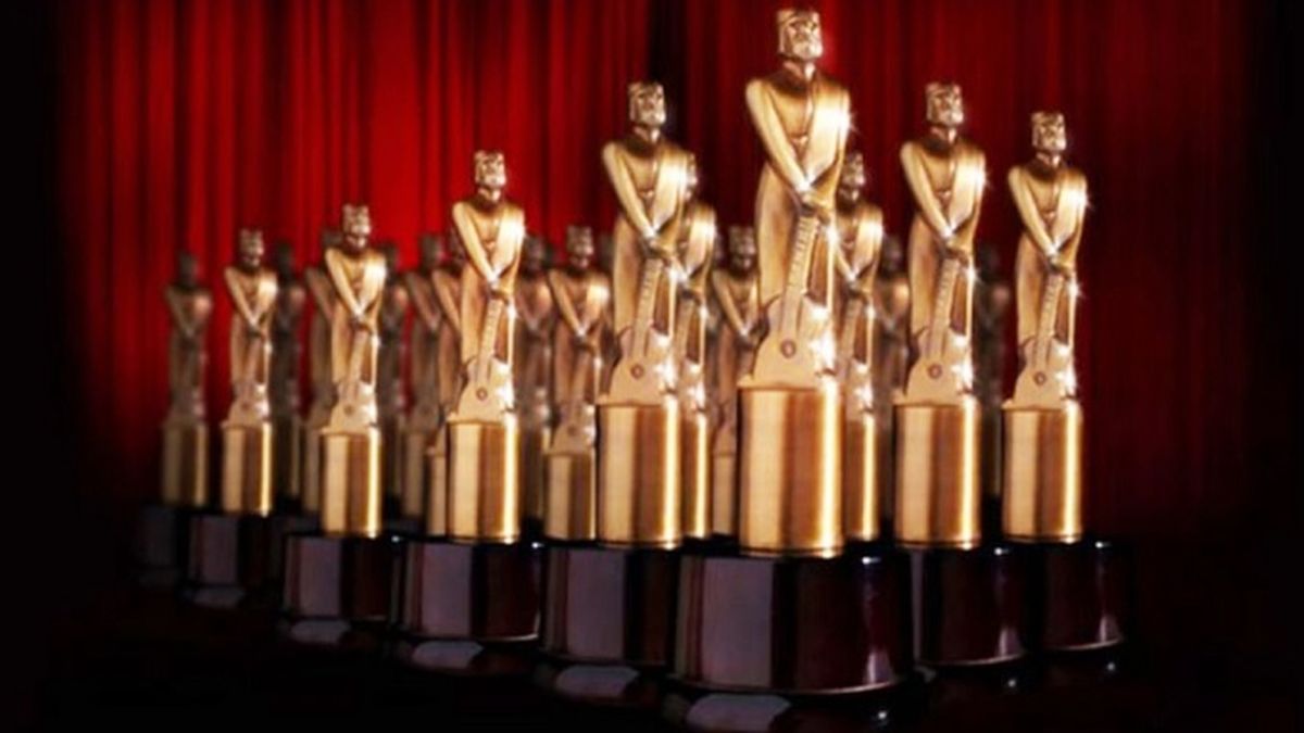 El presidente de APTRA Luis Ventura confirmó la entrega de los premios Martín Fierro de la tv abierta para el 11 de diciembre, y con ella la presencia de una mega diva. 