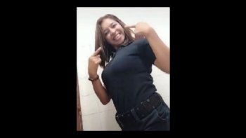 este cuerpo quiere perreo: policias se grabaron bailando y lo subieron a tiktok este cuerpo quiere perreo: policias se grabaron bailando y lo subieron a tiktok