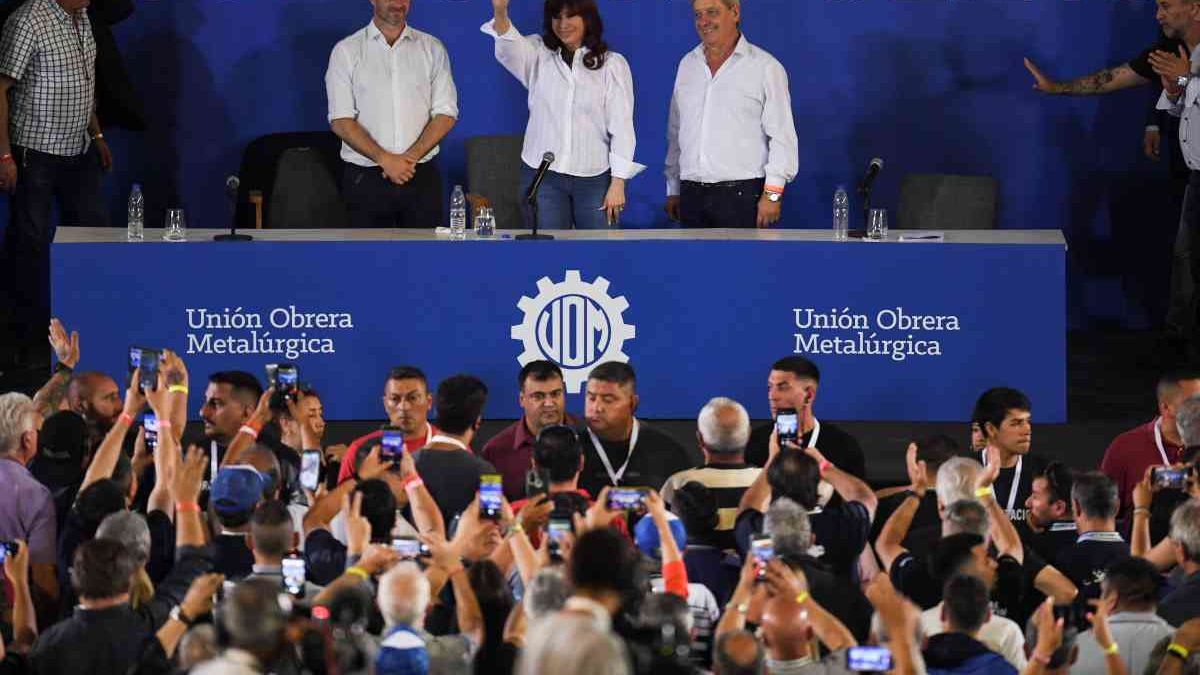Cristina Kirchner con Abel Furlan.