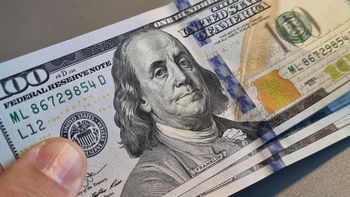 Expectativa por lo que pueda suceder este viernes 31 de mayo con el dólar oficial y el dólar blue (Foto: archivo). Expectativa por lo que pueda suceder este viernes 31 de mayo con el dólar oficial y el dólar blue (Foto: archivo).