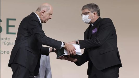 La Iglesia Católica francesa indemnizará a víctimas de abusos sexuales vendiendo bienes de la Institución