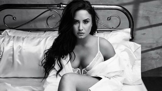 Demi Lovato mostró sus estrías y celulitis
