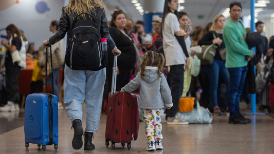 Inicio de vacaciones de invierno caótico: una asamblea gremial podría afectar varios vuelos