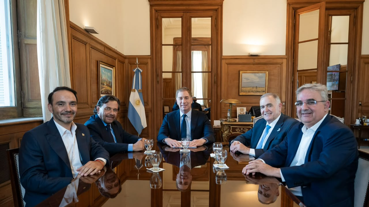Diego Santilli recibió en Casa Rosada a los gobernadores de Catamarca