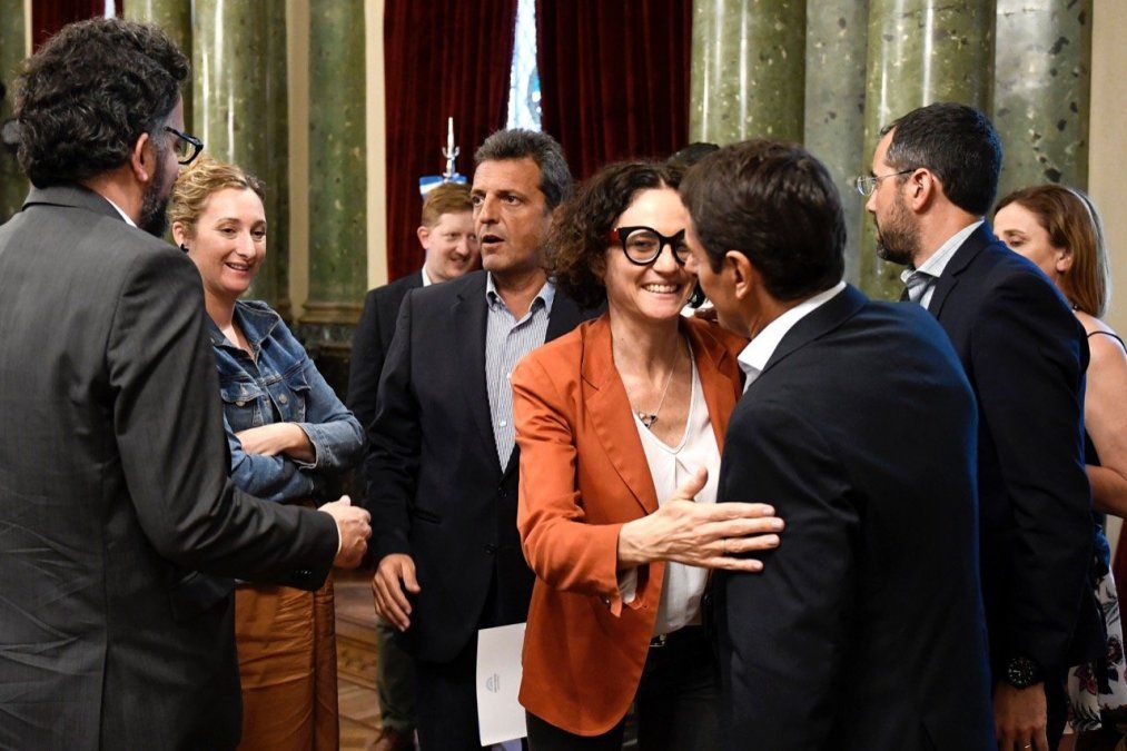 Dólar, cepo, inflación y blanqueo: las fuertes definiciones económicas de la vicejefa de gabinete