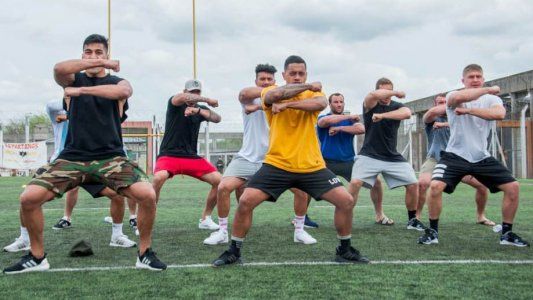 Los All Blacks brindaron una clínica para el equipo de internos del penal de San Martín