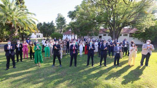 El Gobierno presenta sus candidatos con una foto de unidad del Frente de Todos: el lunes empieza la campaña