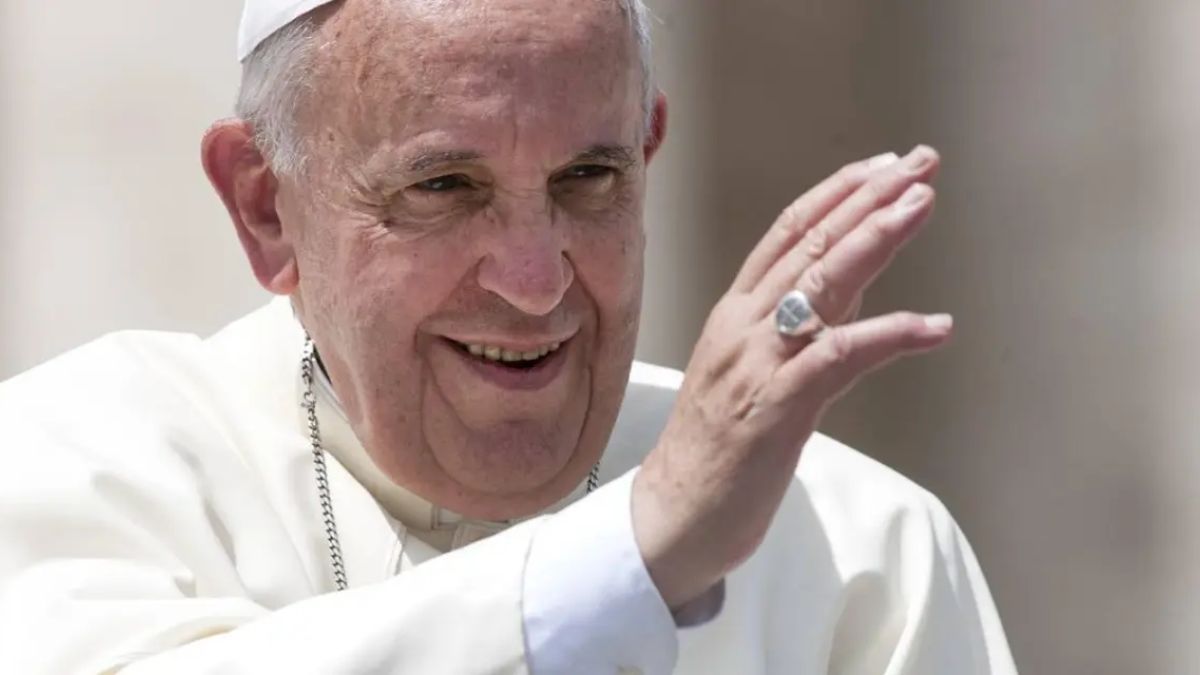 Qué pasará con el anillo del papa Francisco y por qué nunca le gustó que lo besaran. (Foto: Gentileza El Español)