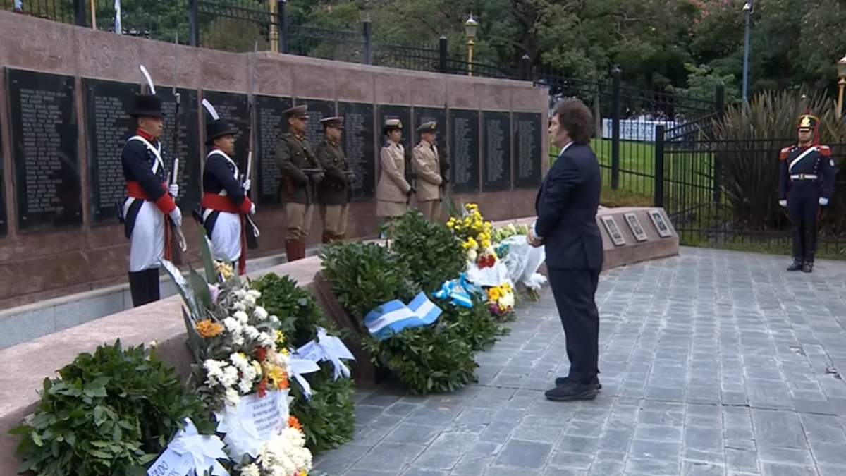 Javier Milei encabezó el acto por Malvinas