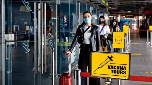 ¿Qué países ofrecen vacunar a los turistas que ingresen de vacaciones?