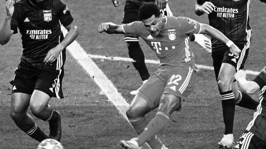 Champions League: cuando peor la pasaba el Bayern apareció Gnabry y con un golazo abrió el marcador