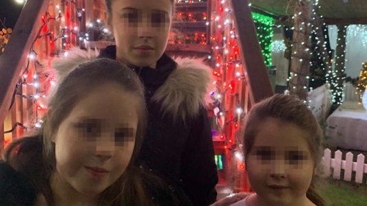 Tiene cáncer, se enteró que le quedan 2 semanas de vida y adelantó la navidad para festejarla con sus hijas