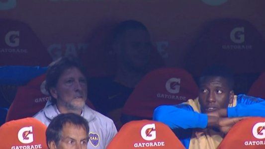 En su despedida, Nández no aguantó la emoción y explotó en llanto