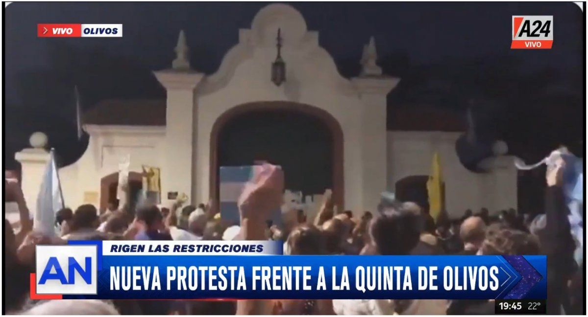 Una nueva protesta frente a la Quinta de Olivos.
