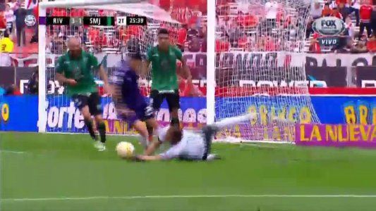 El polémico penal que el Pity cambió por gol