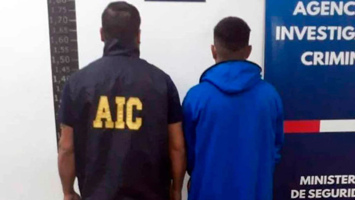 Violencia en Rosario: dictan prisión preventiva a un joven por matar a dos hermanos tras un supuesto robo.