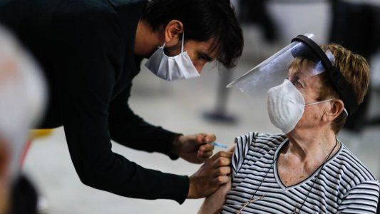 Covid-19: el Gobierno homenajeó a los vacunadores en las redes sociales