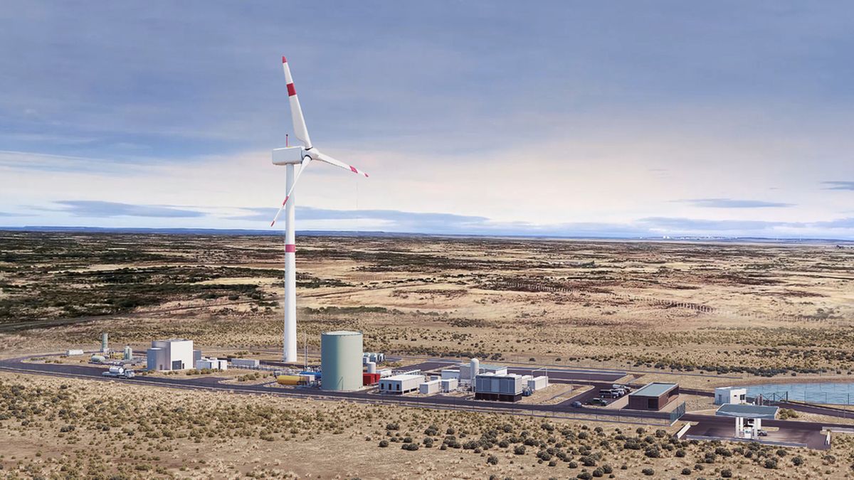 El fabricante de autos deportivos Porsche y Siemens Energy se han unido a varias empresas internacionales para construir una planta industrial para la producción de combustible prácticamente neutro en CO2 (e-fuel) en Punta Arenas (Chile). Inicialmente está siendo construida una planta piloto al norte de Punta Arenas
