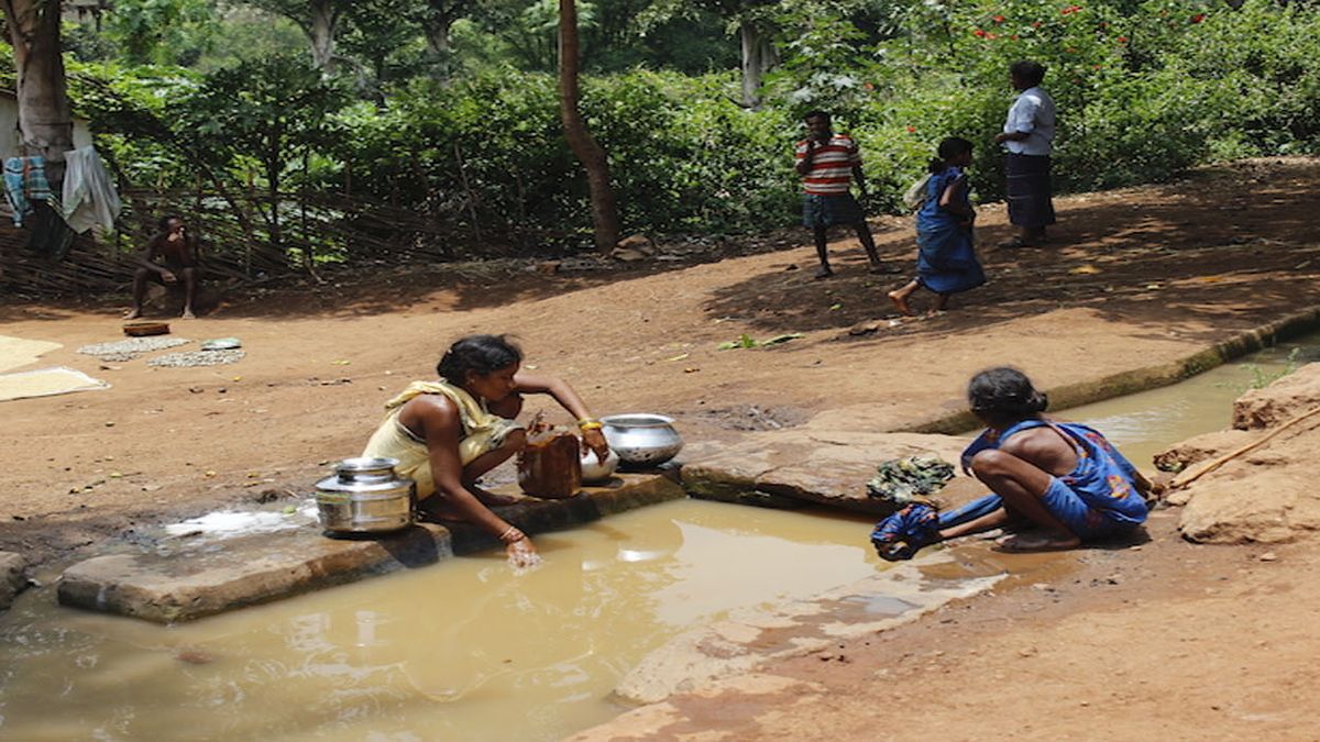 En las riberas de los ríos en el este de India