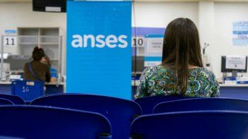 Jubilaciones, Pensiones, desempleo: quiénes cobran este lunes