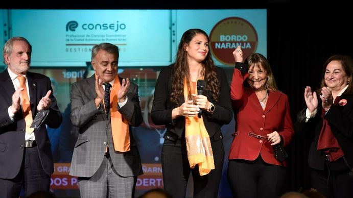 Se presentó el frente Bordó Naranja para las elecciones del Consejo Profesional de Ciencias Económicas de la Ciudad