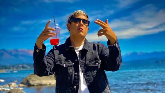 Un influencer aprovechór el error de una agencia de viajes y compró pasajes al Mundial ¡por 150 pesos!