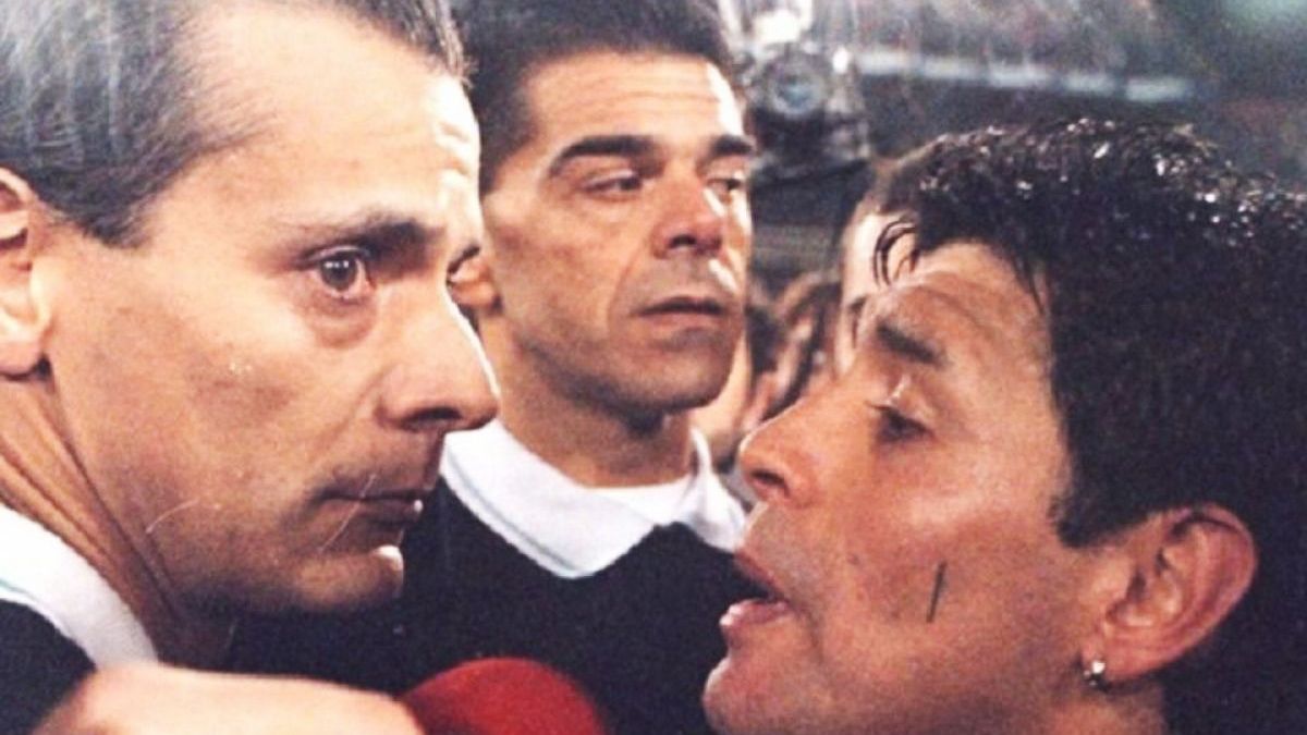 Diego Maradona vs. Javier Castrilli
