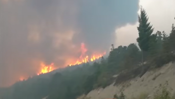 Incendios en Chubut: evacuaron otra localidad y volvieron a cerrar un tramo de la Ruta 40