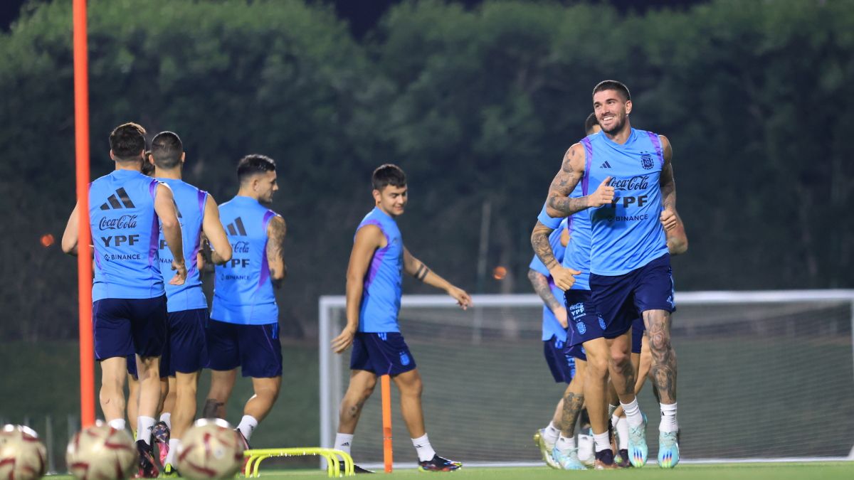 Rodrigo De Paul una fija en el el equipo titular que piensa Lionel Scaloni (Foto: @Argentina).