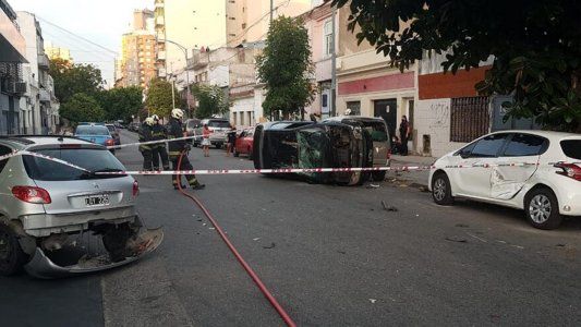 Chocó, volcó y mordió a una policía en el barrio de Floresta