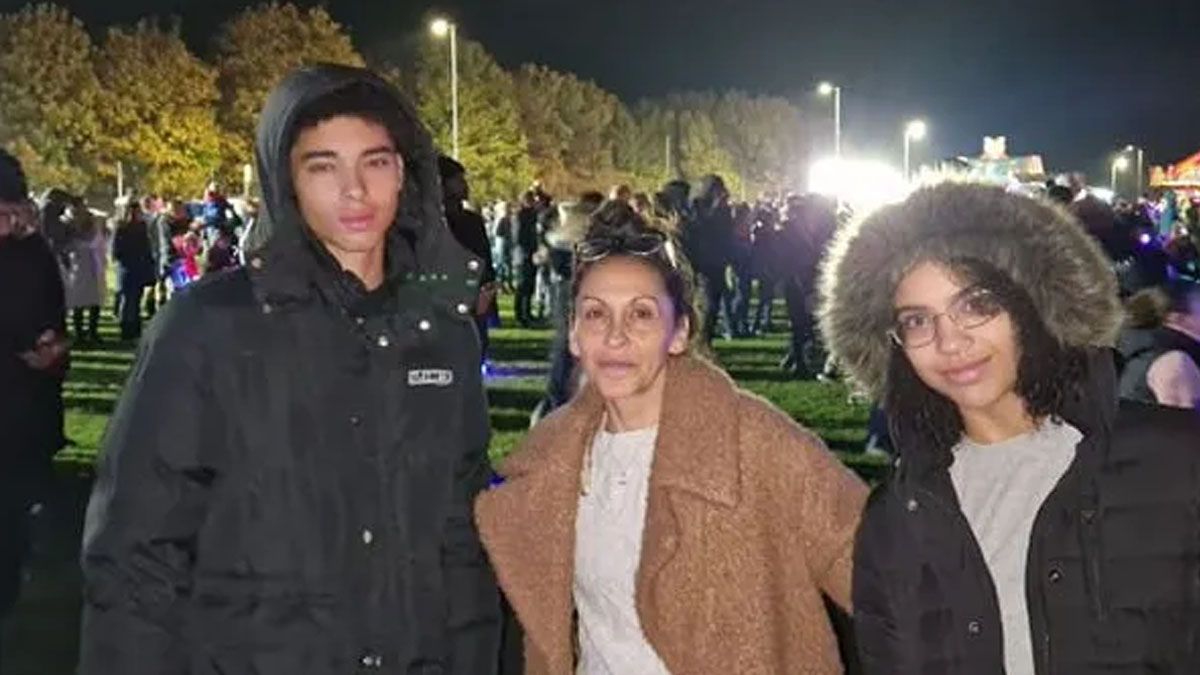Juliana, la argentina y sus dos hijos asesinados en el Reino Unido. El criminal es otro de sus hijos, Nicholas, de 18 años. (Gentileza The Sun)