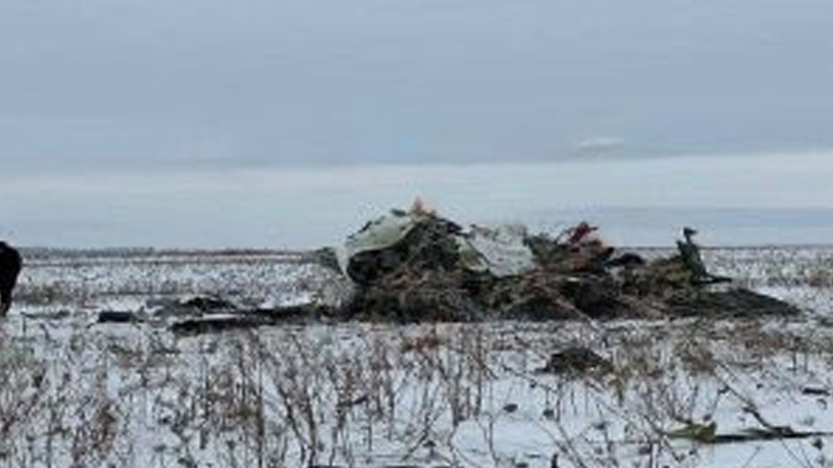 Restos del avi&oacute;n ruso, derribado por misiles de ucrania en Belgorod (Foto: gentileza Moscow Times).