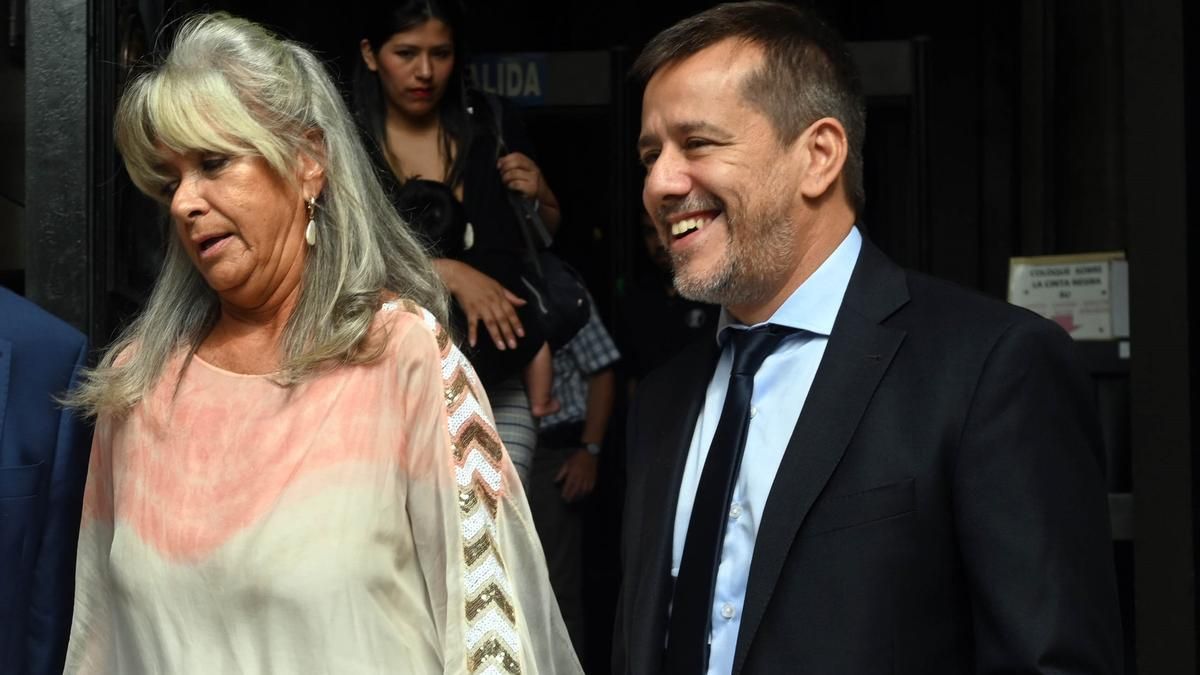 Los senadores oficialistas María Inés Pilatti Vergara y Mariano Recalde